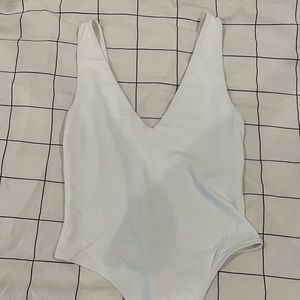 Aritzia Babaton Contour V-Neck Bodysuit